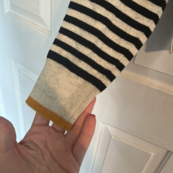 Love Stitch striped sweater size medium - Picture 5 of 5